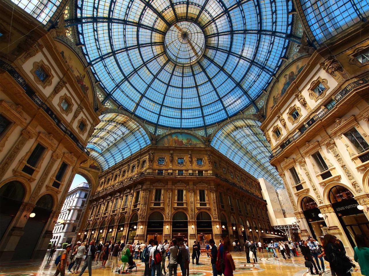 Serendipity Apartments - Duomo Milan Bagian luar foto